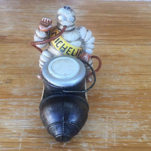 Cast Iron 21cm Michelin Man & Compressor