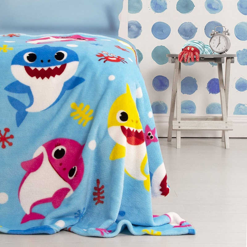 Baby Shark Fleece Blanket - Licensed 100cm x 150cm - Kidscollections
