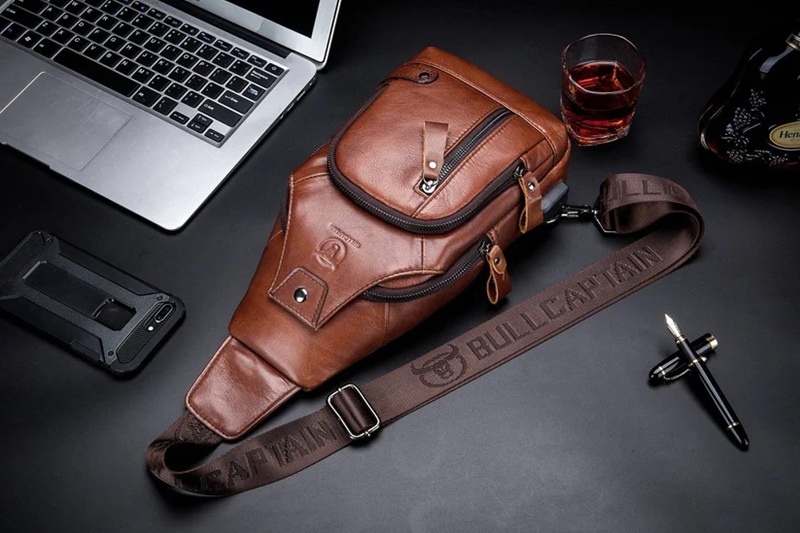 BULLCAPTAIN Genuine Leather Crossbody Bag